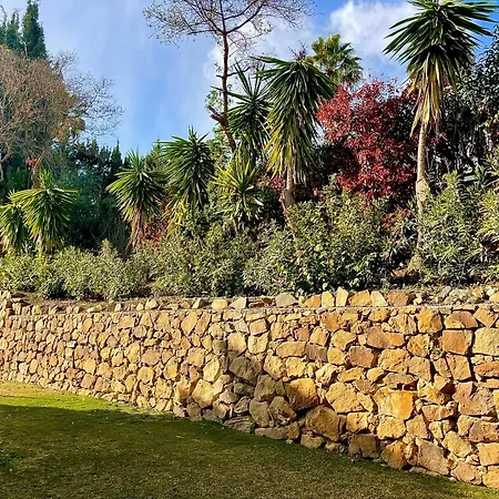 4 Bedroom In Location - Heating Pool